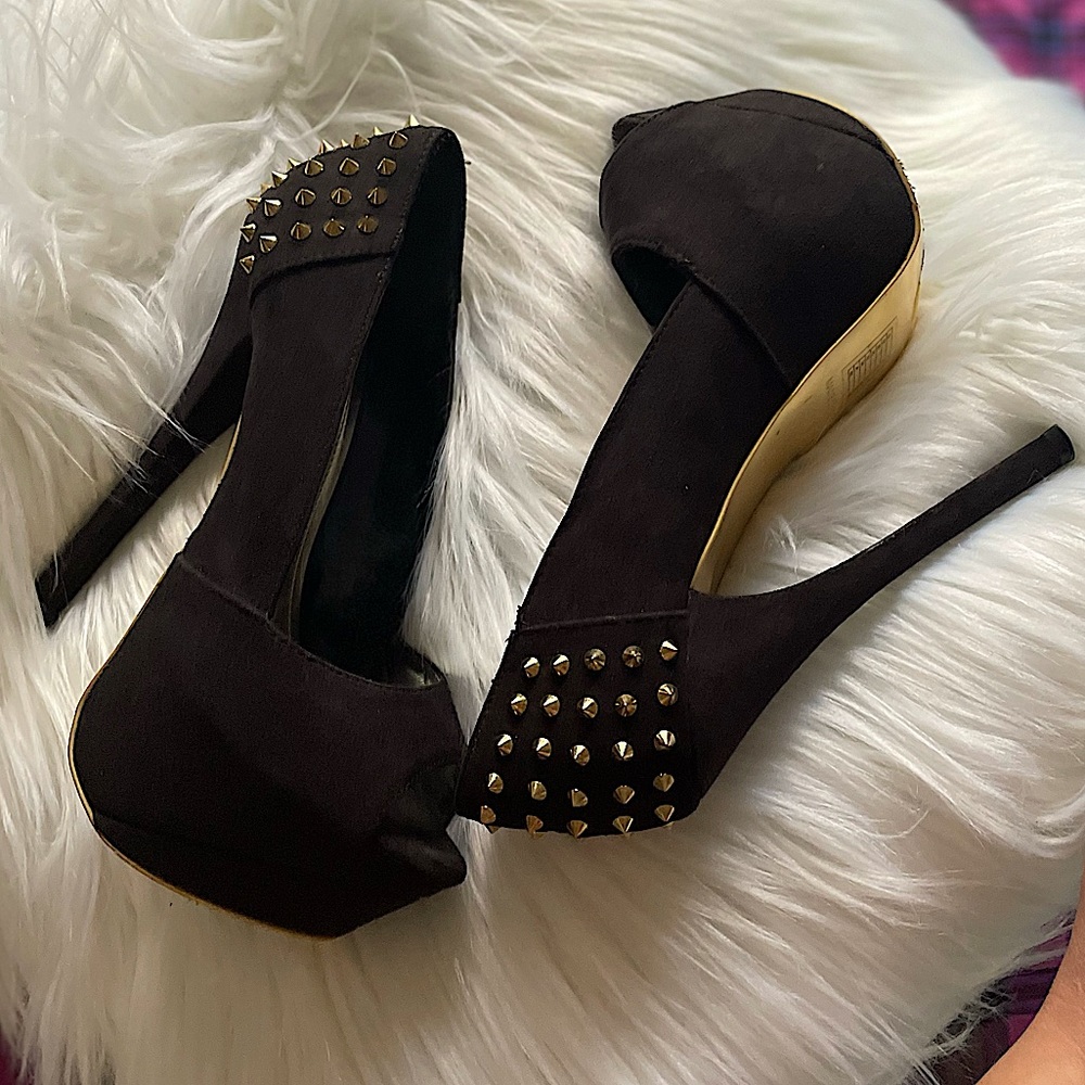 🖤Studded Stilettos👠